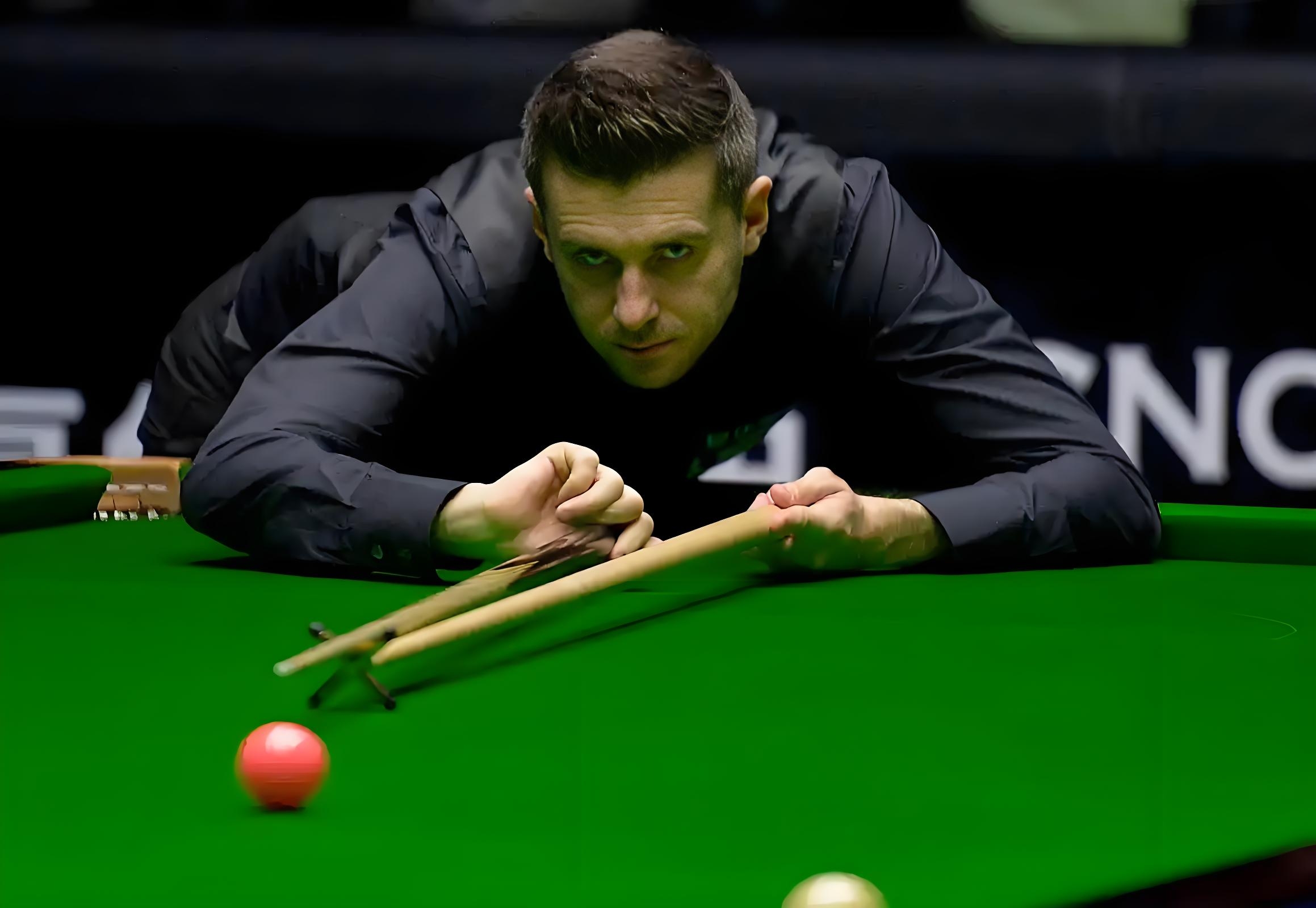 出了强大的 出了强大的